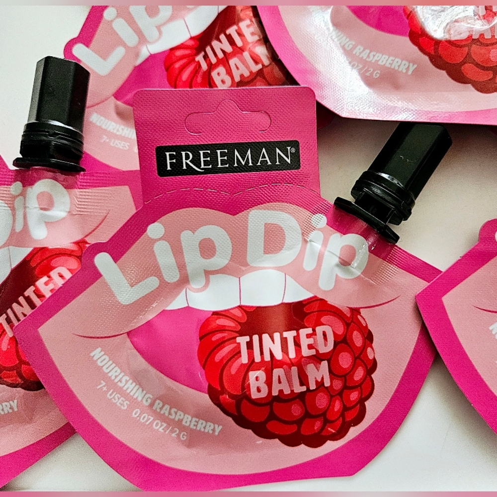 NWT FREEMAN LIP DIP NOURISHING RASPBERRY TINTED LIP BALM!